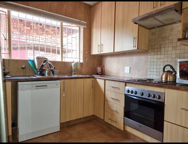 3 BEDROOM CLUSTER RENTED IN RANDHART